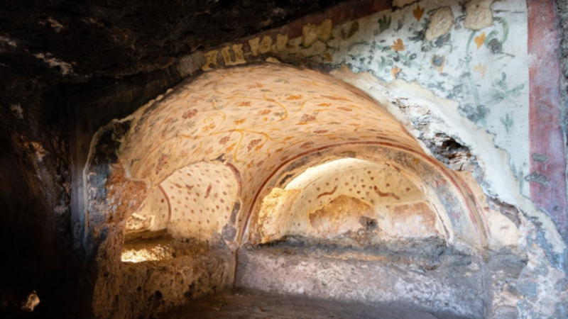 400 stone-cut chamber tombs discovered in Turkey